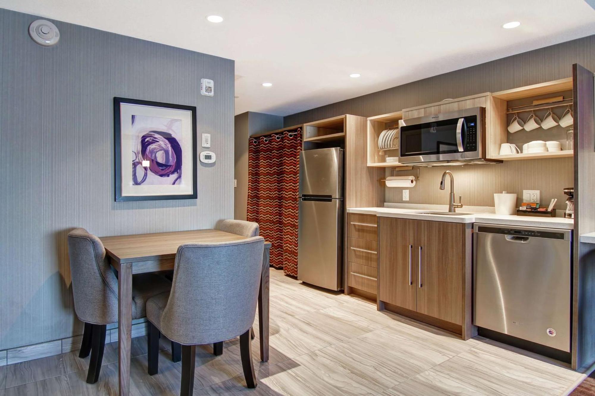 Home2 Suites By Hilton Edmonton South Exteriör bild